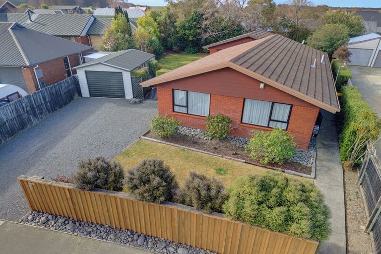 Photo of property in 52 Valecrest Avenue, Parklands, Christchurch, 8083