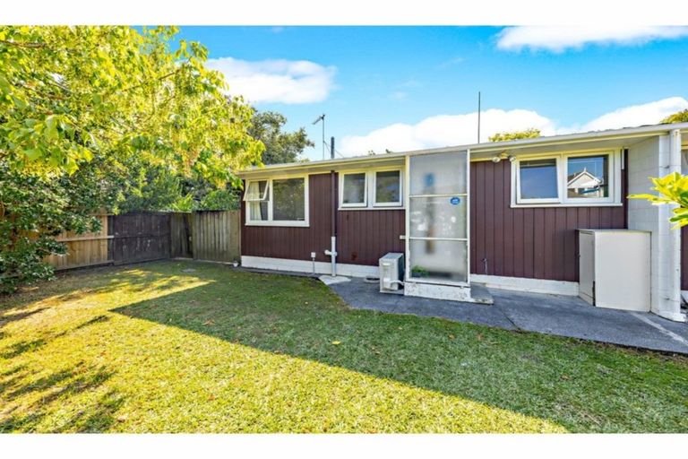 Photo of property in 1/67a Kenderdine Road, Papatoetoe, Auckland, 2025