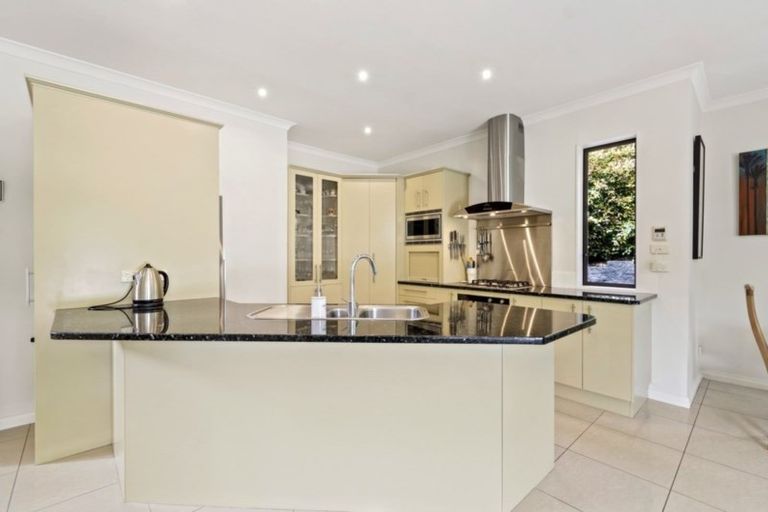 Photo of property in 44 Grammar School Road, Pakuranga, Auckland, 2010