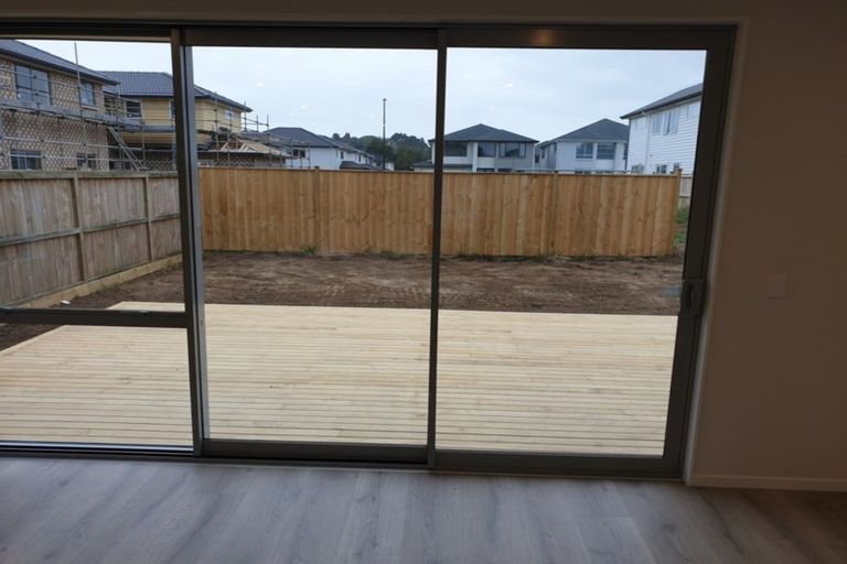 Photo of property in 52 Timmer Road, Flat Bush, Auckland, 2019
