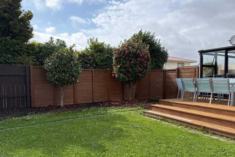 Photo of property in 18 Park Road, West End, Palmerston North, 4412