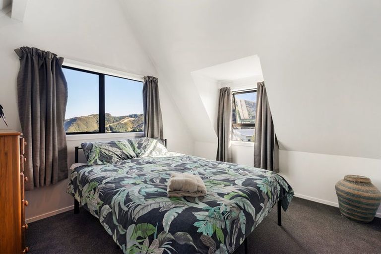 Photo of property in 60 Frobisher Street, Island Bay, Wellington, 6023