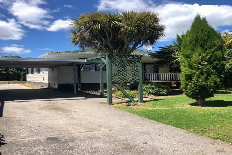 Photo of property in 2/32 Palmers Road, Clendon Park, Auckland, 2103
