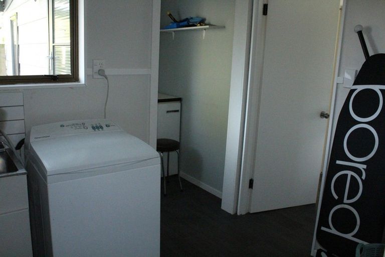 Photo of property in 135 Great North Road, Winton, 9720