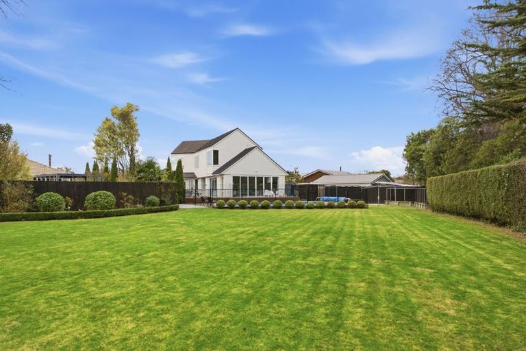 Photo of property in 481 Avonhead Road, Avonhead, Christchurch, 8042