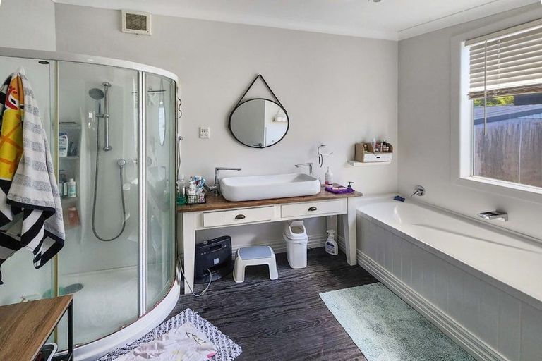 Photo of property in 53 Hutt Road, Petone, Lower Hutt, 5012