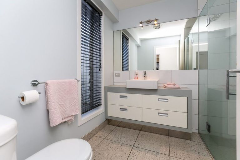 Photo of property in 147a Molesworth Street, New Plymouth, 4312