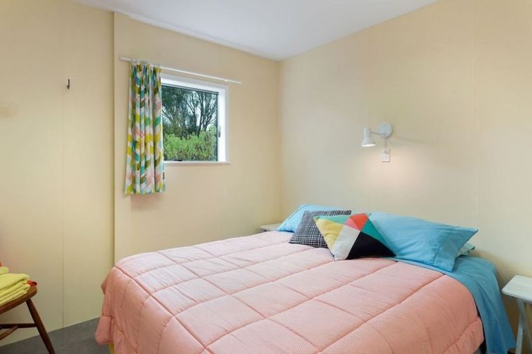 Photo of property in 8 Riverside Way, Amberley, 7410