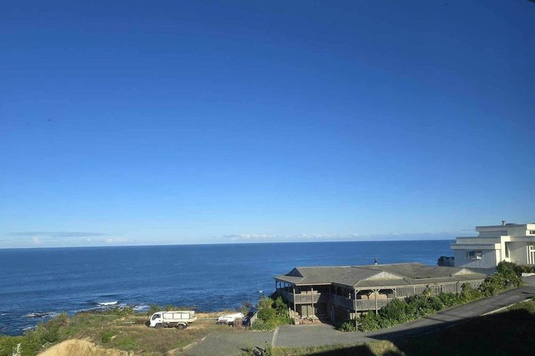 Photo of property in 51 High Street, Island Bay, Wellington, 6023