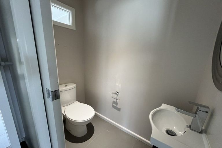 Photo of property in 3 Hammond Road, Taradale, Napier, 4112