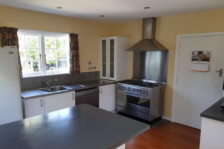 Photo of property in 129 Memorial Avenue, Burnside, Christchurch, 8053