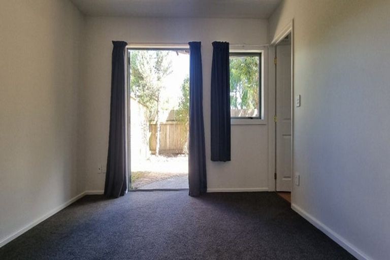 Photo of property in 28d Hallenstein Street, Queenstown, 9300