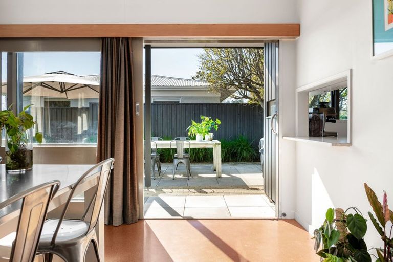 Photo of property in 25 Hillcrest Road, Hillcrest, Hamilton, 3216