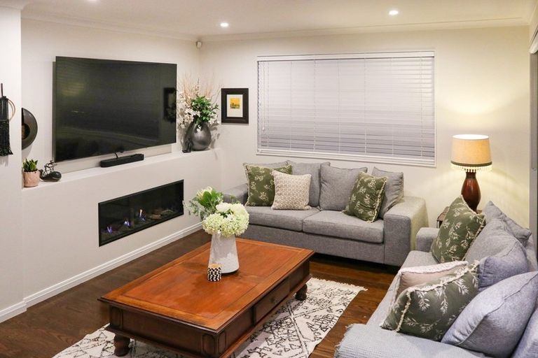 Photo of property in 23 Pioneer Rise, Silverdale, 0932