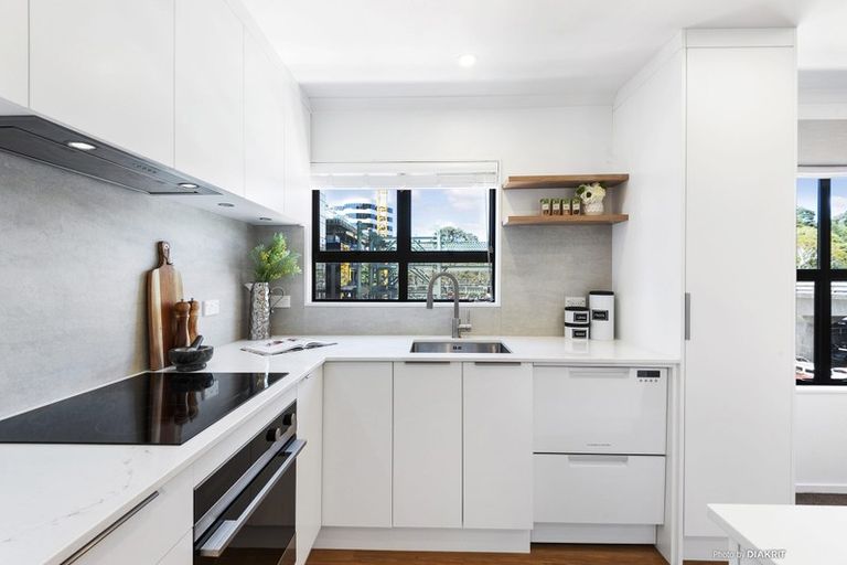 Photo of property in 83c Hill Street, Thorndon, Wellington, 6011