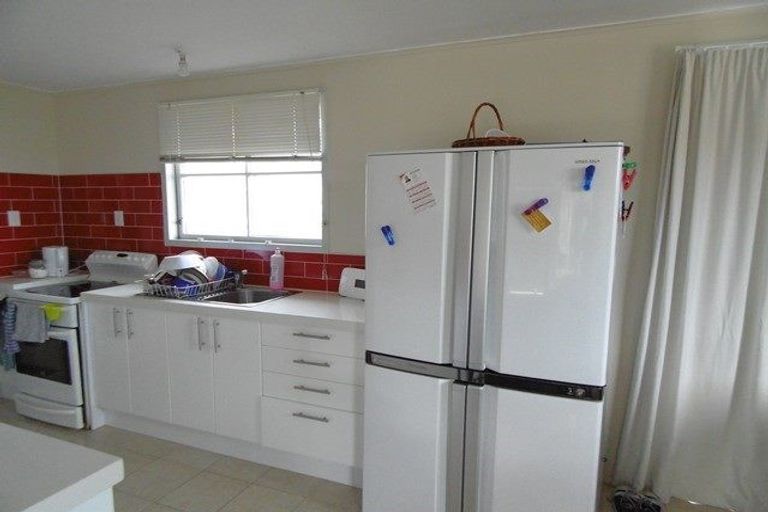 Photo of property in 13 Te Arataura Street, Takapuwahia, Porirua, 5022
