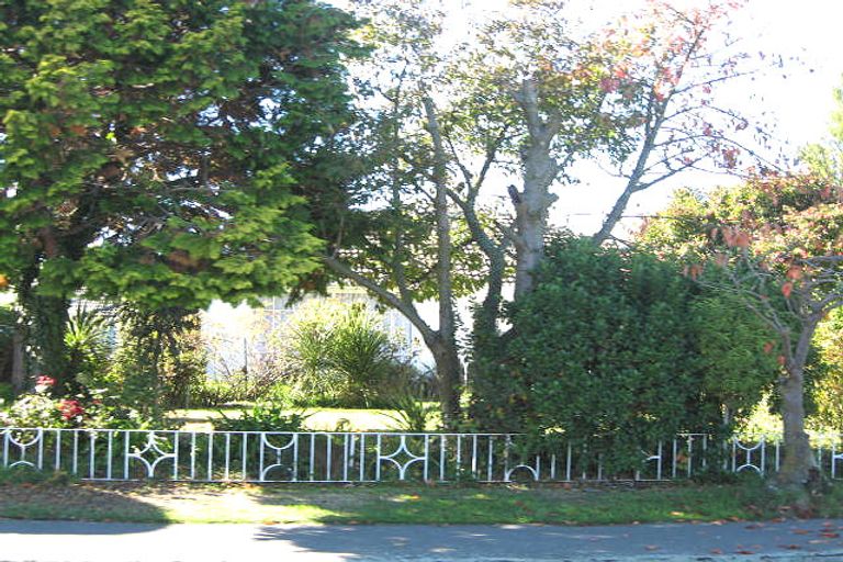 Photo of property in 8 Chepstow Avenue, Fendalton, Christchurch, 8052