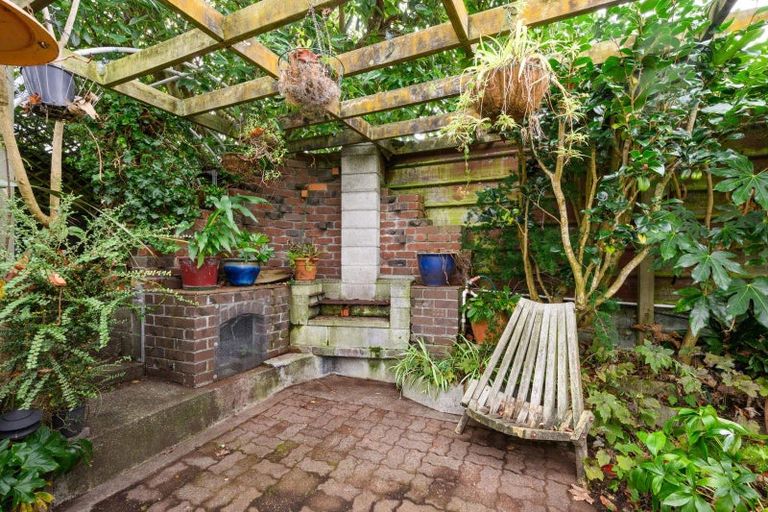 Photo of property in 40 Parkland Crescent, Terrace End, Palmerston North, 4410