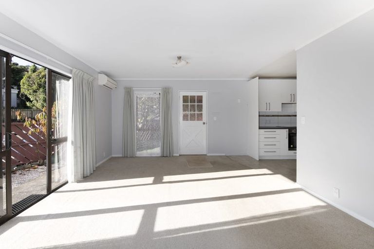 Photo of property in 2d Black Rock Road, Newlands, Wellington, 6037