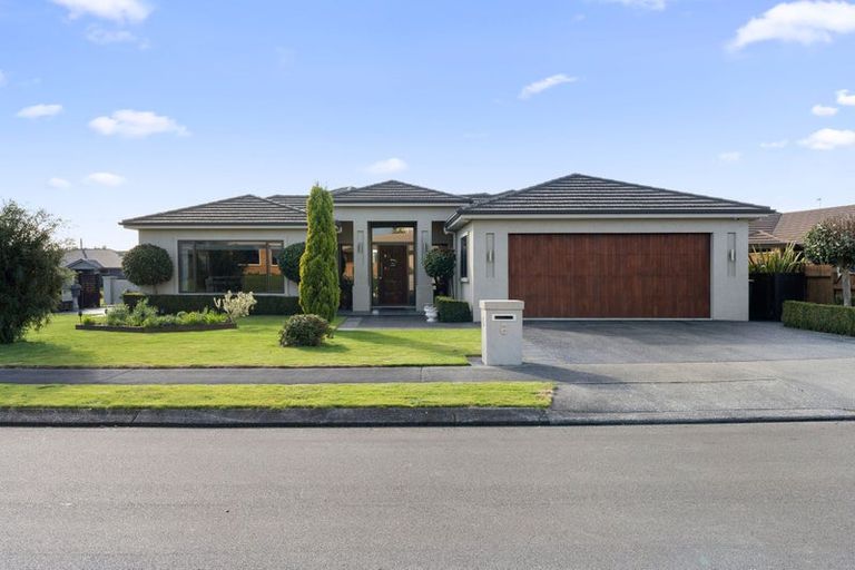 Photo of property in 6 Okarito Avenue, Levin, 5510