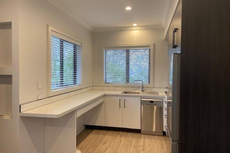 Photo of property in 1/2 Moana Street, Frankton, Hamilton, 3204