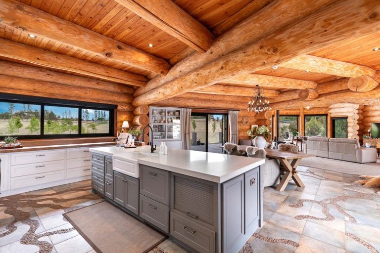 Photo of property in 21 Schaumann Road, Bridge Hill, Alexandra, 9320