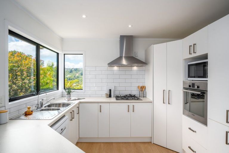 Photo of property in 14 Aintree Grove, Churton Park, Wellington, 6037