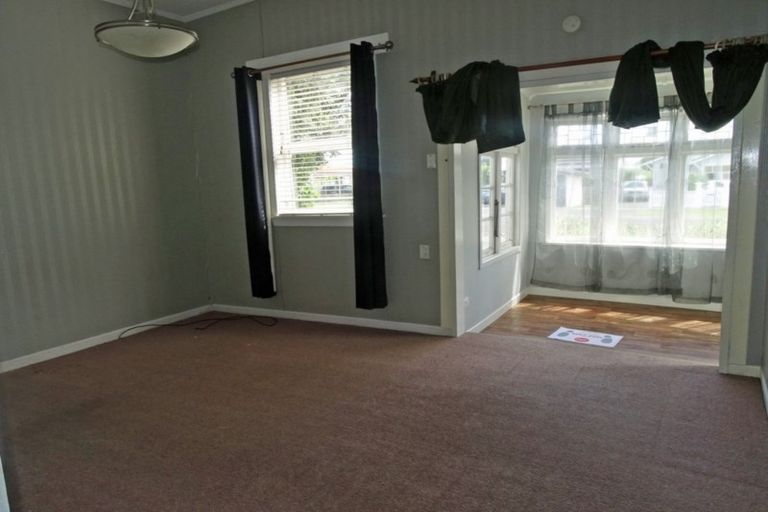 Photo of property in 17 Corbett Street, Paeroa, 3600