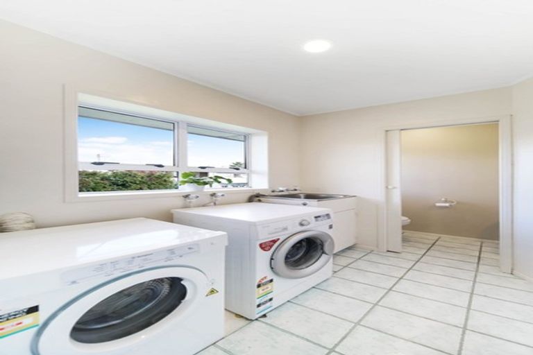 Photo of property in 18 The Anchorage, Sunnyhills, Auckland, 2010