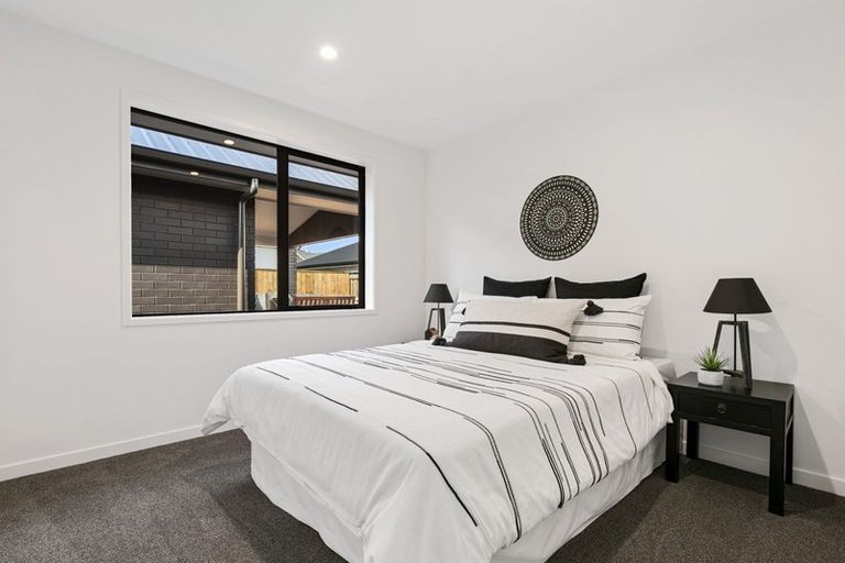 Photo of property in 20 Hanlow Place, Pyes Pa, Tauranga, 3112