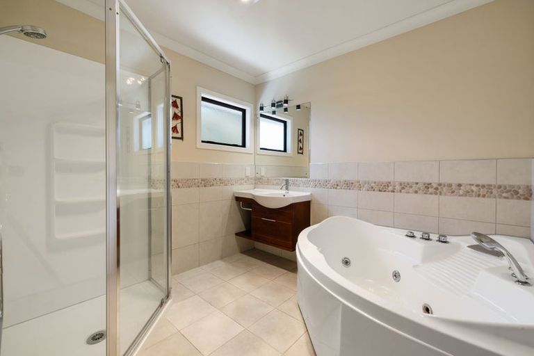 Photo of property in 25 Somerton Drive, Huntington, Hamilton, 3210