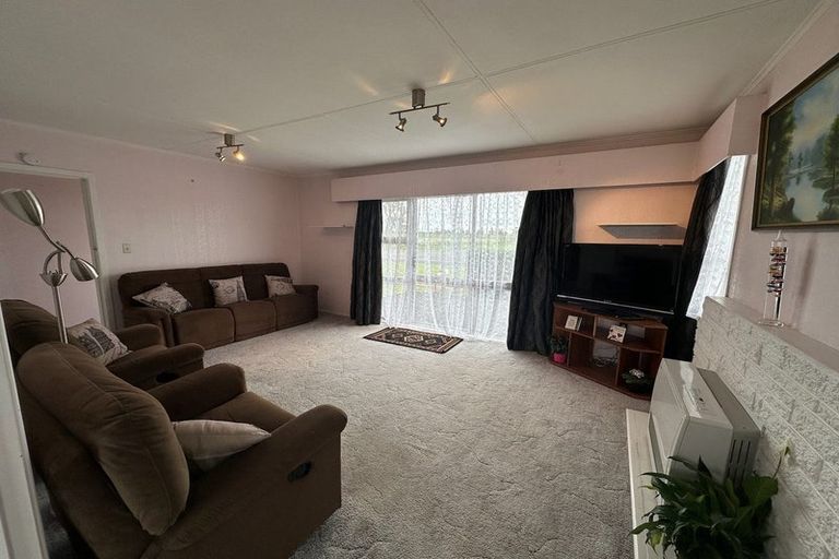 Photo of property in 31 Raleigh Street, Waitara, 4320