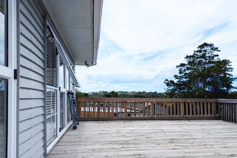 Photo of property in 85 Verbena Road, Birkdale, Auckland, 0626