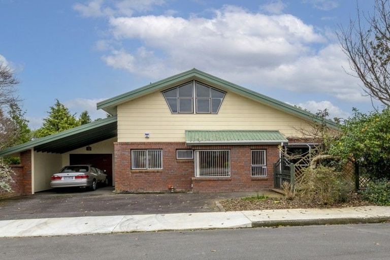 Photo of property in 16 Regal Street, Levin, 5510