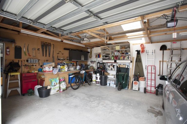 Photo of property in 100 Thornhill Street, Rockdale, Invercargill, 9812