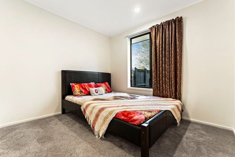 Photo of property in 6 Clover Drive, Henderson, Auckland, 0610