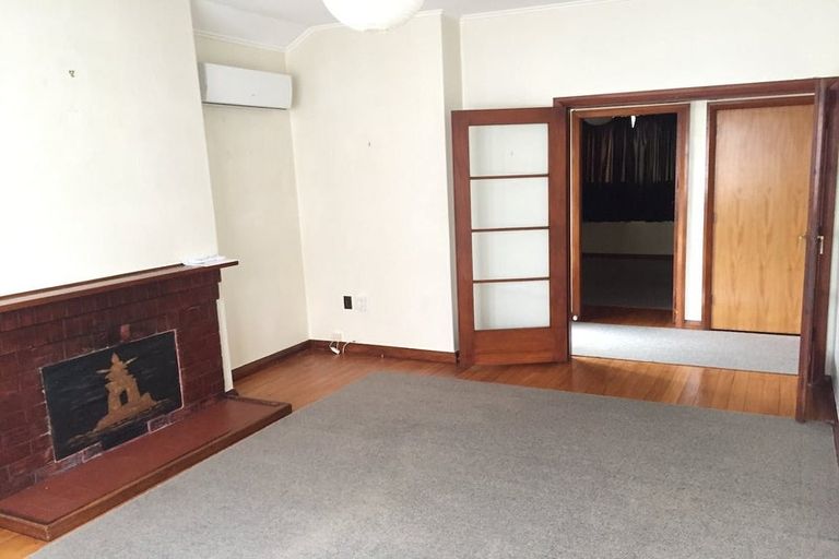 Photo of property in 30 Ihle Street, Terrace End, Palmerston North, 4410