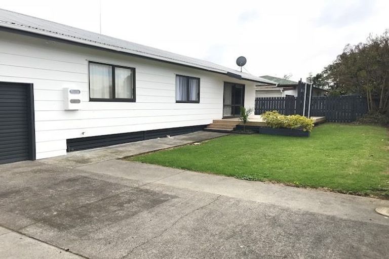 Photo of property in 1/20 Lane Road, Weymouth, Auckland, 2103