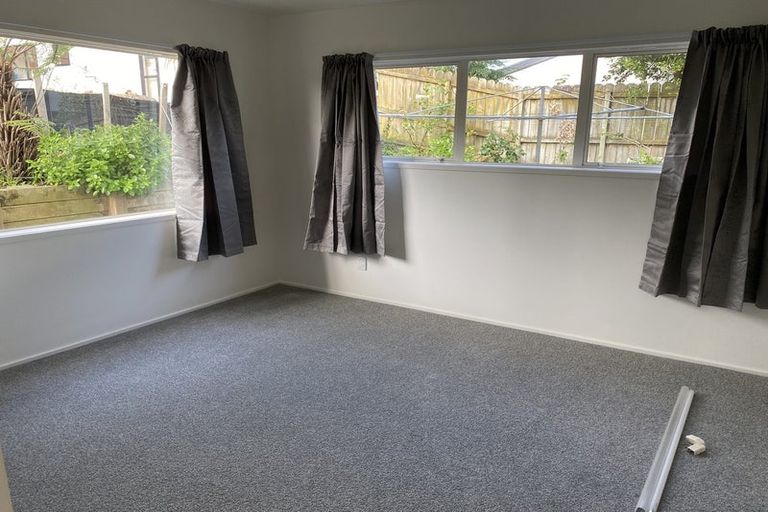 Photo of property in 2/78 Selwyn Crescent, Forrest Hill, Auckland, 0620