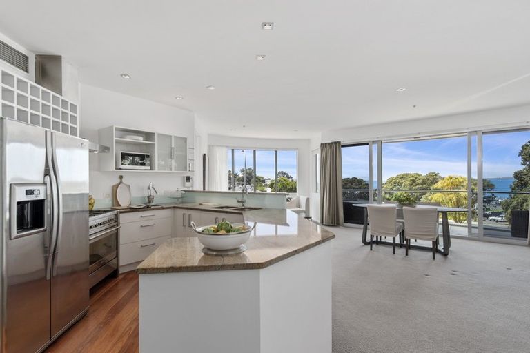 Photo of property in 1/7 The Promenade, Takapuna, Auckland, 0622