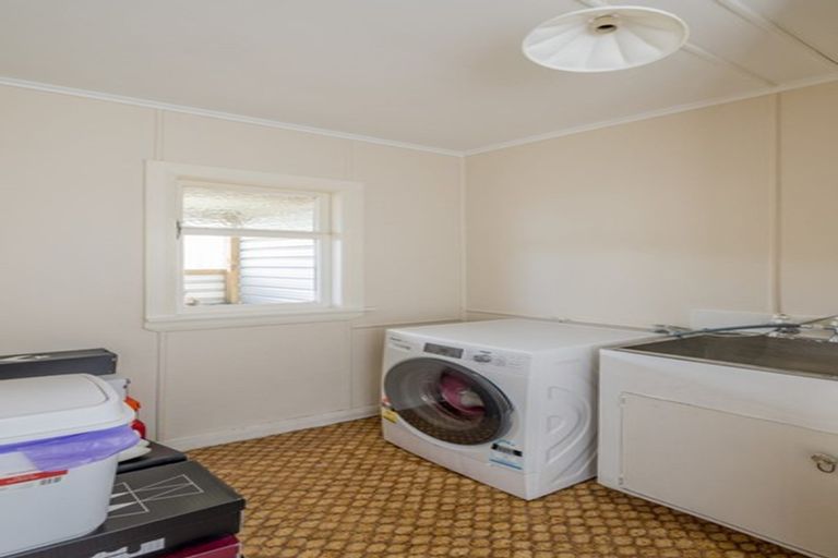 Photo of property in 10 Stuckey Street, Levin, 5510