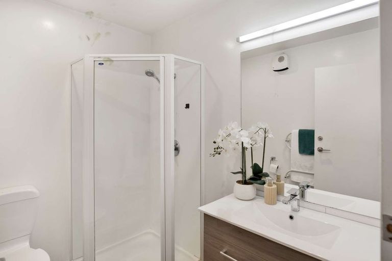 Photo of property in 5/450 Barbadoes Street, Edgeware, Christchurch, 8013