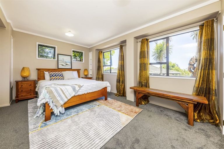 Photo of property in 5 Wesleydale Place, Papakura, 2110