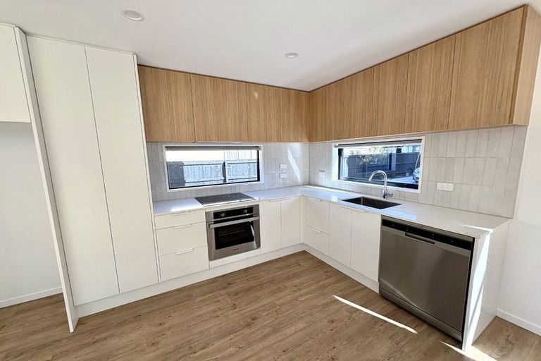 Photo of property in 2/33 England Street, Phillipstown, Christchurch, 8011