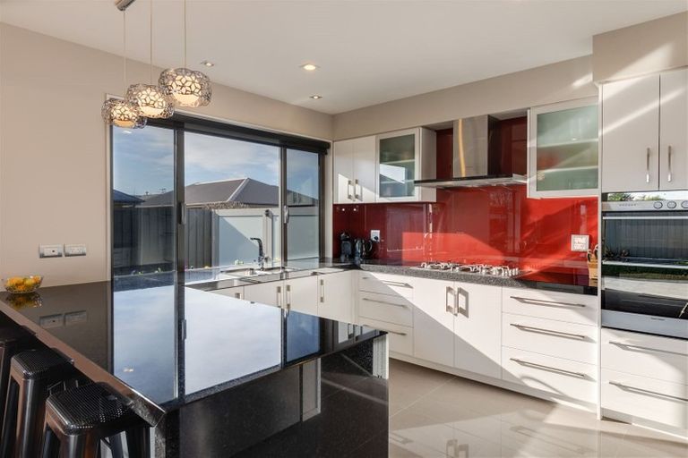 Photo of property in 11 Catkins Lane, Mairehau, Christchurch, 8052