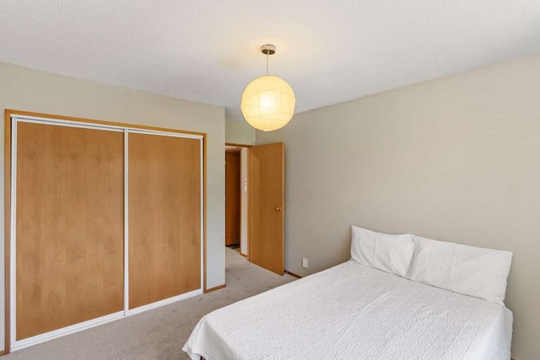 Photo of property in 2/20 Sawyers Arms Road, Northcote, Christchurch, 8052