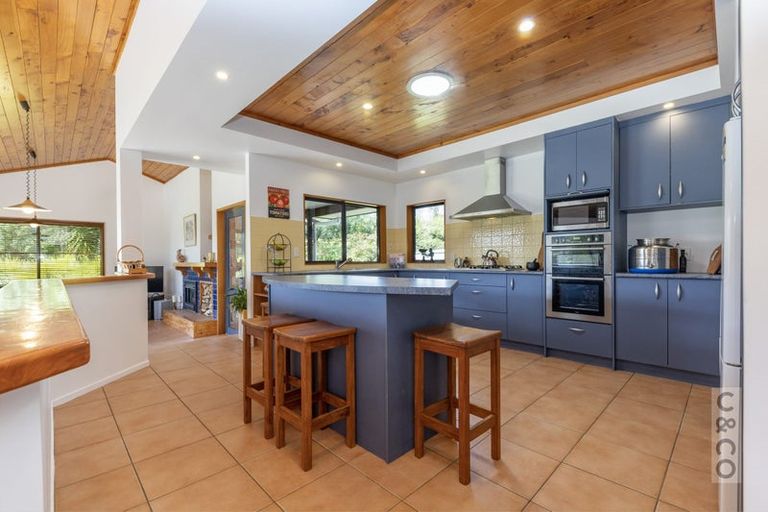 Photo of property in 1226 State Highway 16, Waimauku, 0883