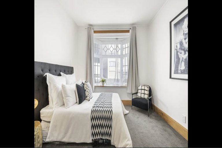 Photo of property in 5 Grass Street, Oriental Bay, Wellington, 6011