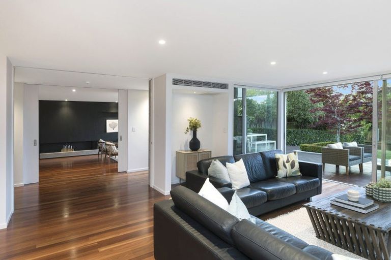 Photo of property in 29 Idris Road, Fendalton, Christchurch, 8052