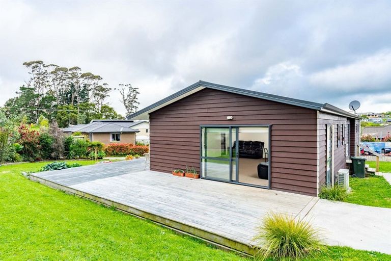 Photo of property in 11 Wharuka Glade, Mangawhai, 0505